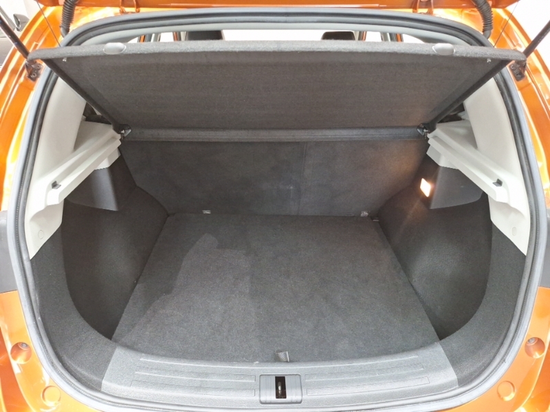 MG ZS 1.5 Vti-tech Exclusive Orange #18