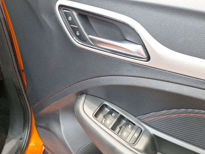 MG ZS 1.5 Vti-tech Exclusive Orange #16