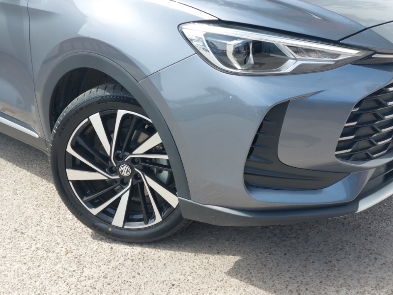MG ZS 1.0T Gdi Exclusive 2024 Red #20