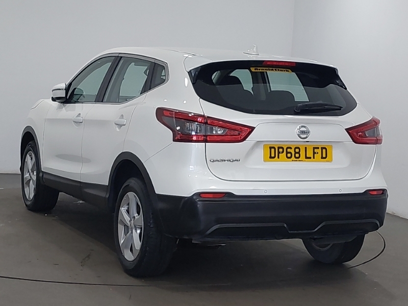 Nissan Qashqai 1.5 Dci 115 Acenta Premium White #2