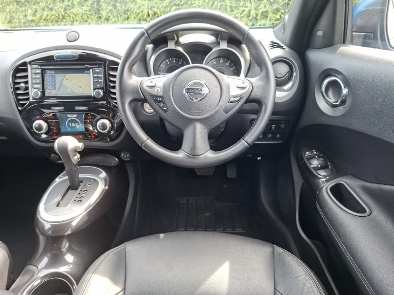 Nissan Juke Tekna Silver #8