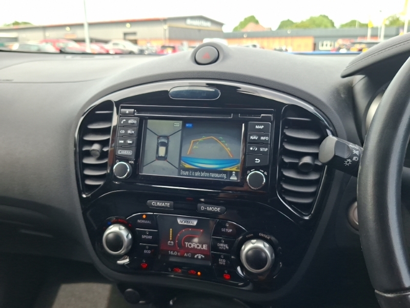 Nissan Juke Tekna Silver #9