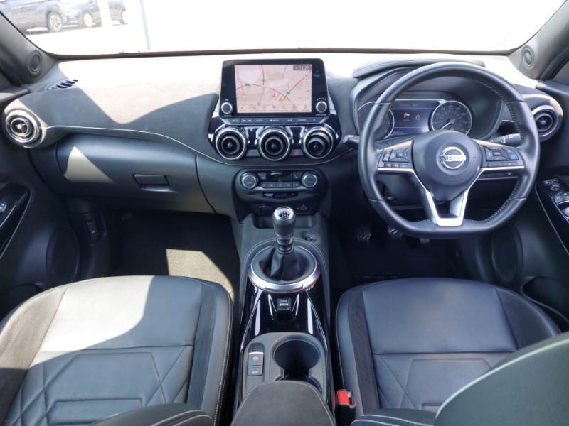 Nissan Juke 1.0 Dig-t Tekna YH20VAY Red #3