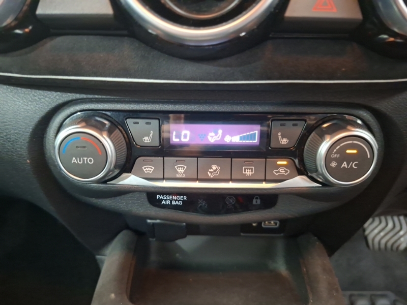 Nissan Juke Tekna White #16