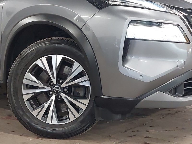 Nissan X-Trail Tekna Silver #20