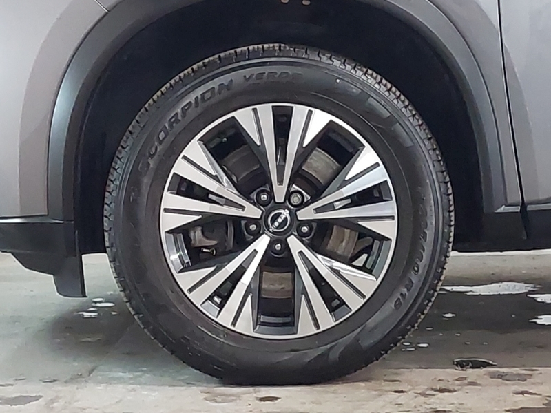 Nissan X-Trail Tekna Silver #19
