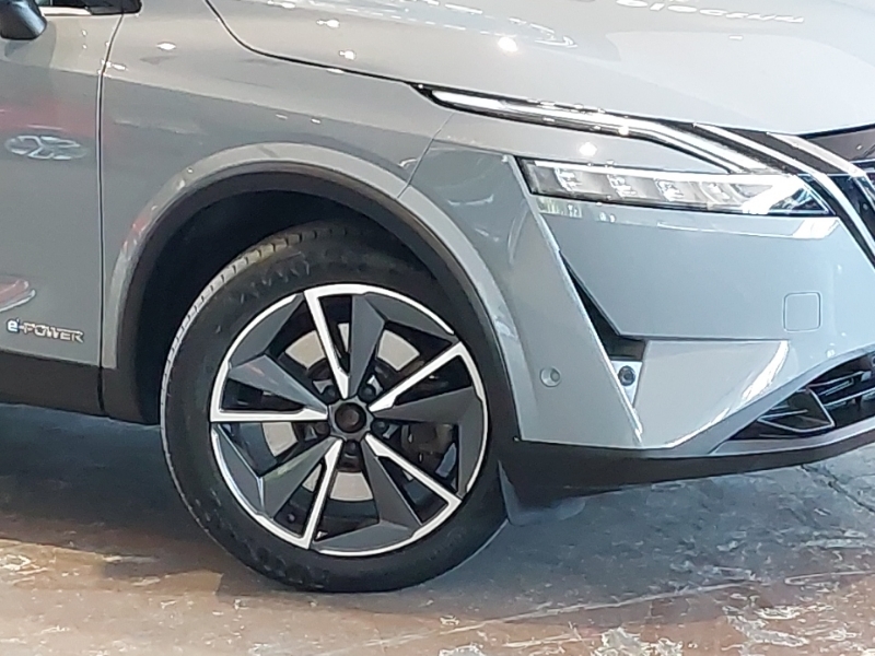 Nissan Qashqai E-power Acenta Premium Red #20
