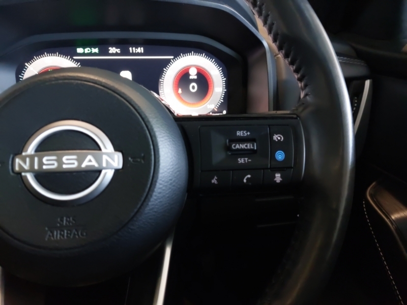 Nissan Qashqai E-power Acenta Premium Red #13