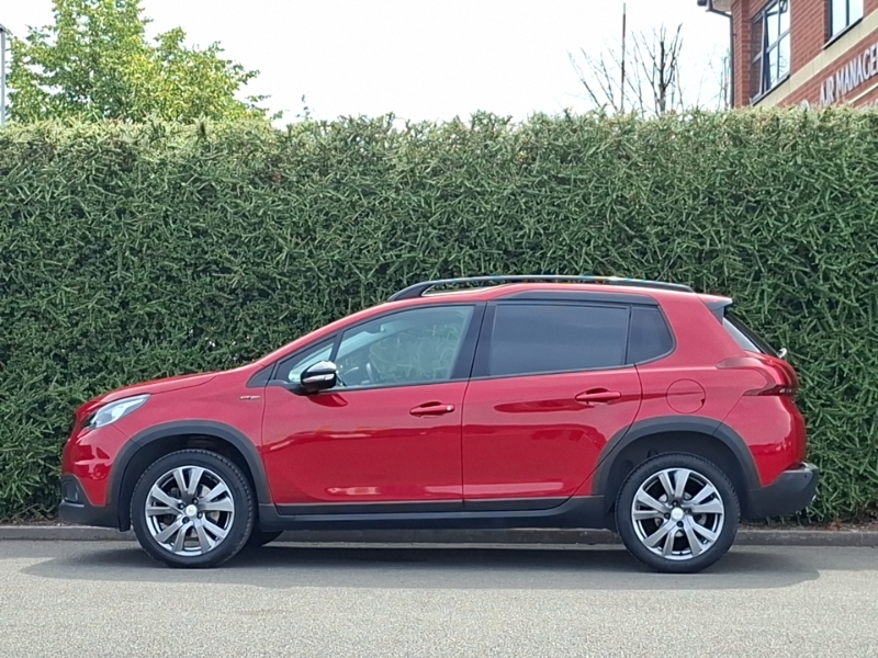 Peugeot 2008 1.2 Puretech 110 Gt Line 6 Speed Red #4