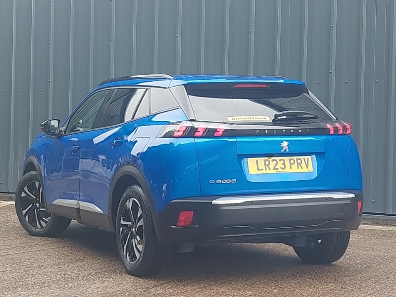 Peugeot e-2008 100Kw Allure Premium 50Kwh Blue #2