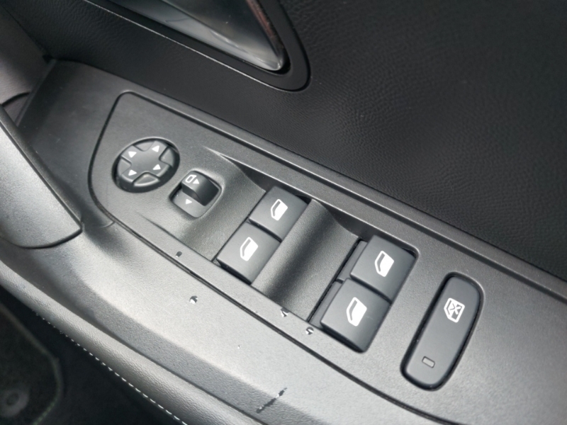 Peugeot e-2008 1.2 Puretech 130 Gt Eat8 Grey #13
