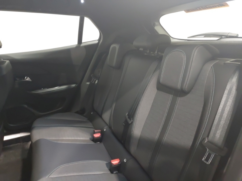 Peugeot 2008 1.2 Puretech Allure Premium Grey #6
