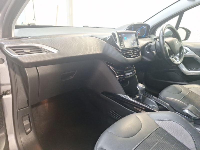 Peugeot 2008 1.2 Puretech 130 Allure Premium Eat6 Grey #5