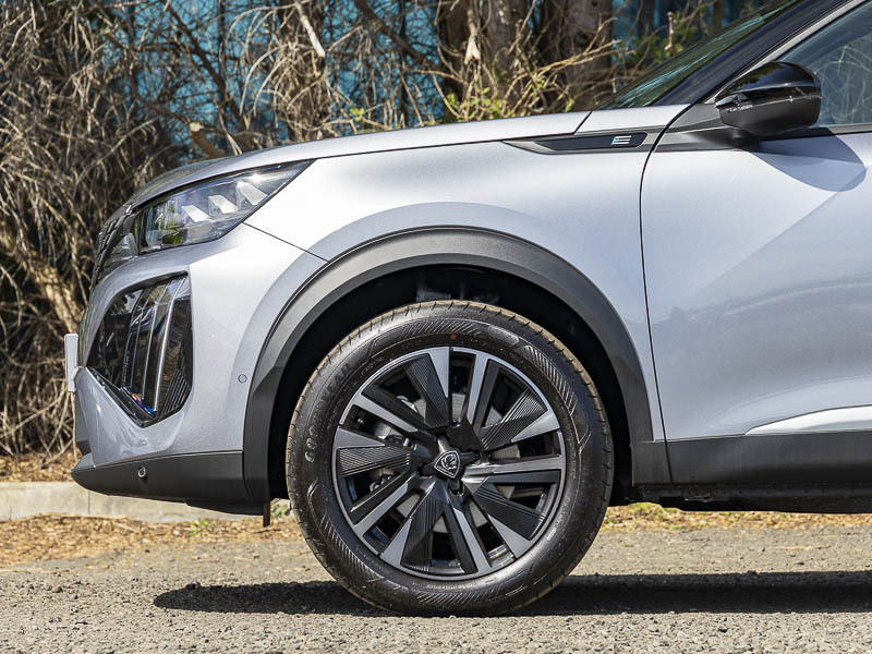 Peugeot e-2008 115Kw Allure 54Kwh Grey #14