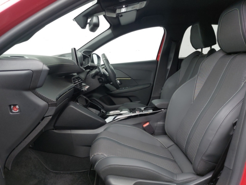 Peugeot 208 1.2 Hybrid 100 Gt E-dsc6 Red #5