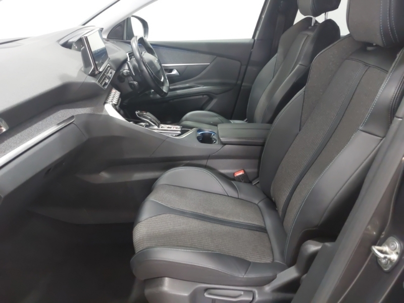 Peugeot 3008 1.5 Bluehdi Allure Premium Eat8 Grey #5