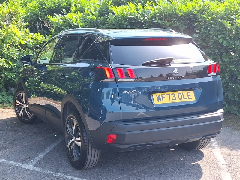 Peugeot 3008 1.2 Puretech Active Premium Eat8 Blue #2