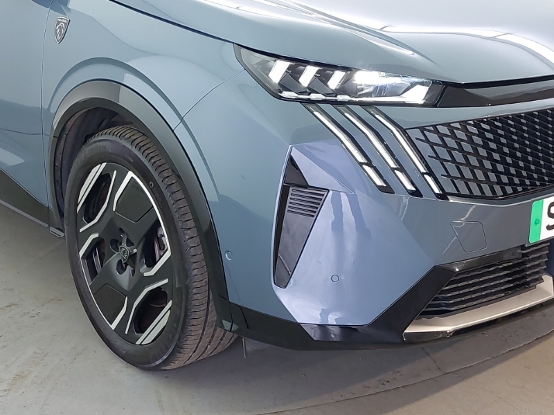 Peugeot 5008 Hatchback  #20
