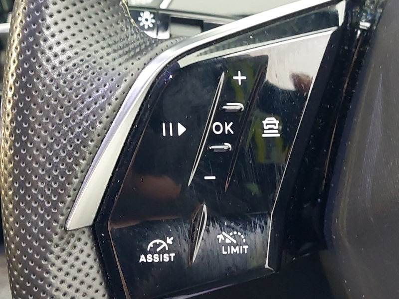 Peugeot 5008 Hatchback  #12