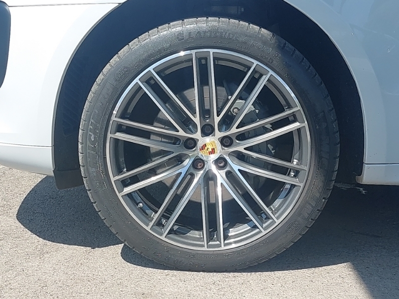 Porsche Macan Suv Black #19
