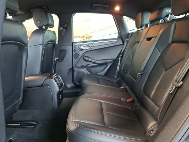 Porsche Macan 5dr Pdk Grey #6