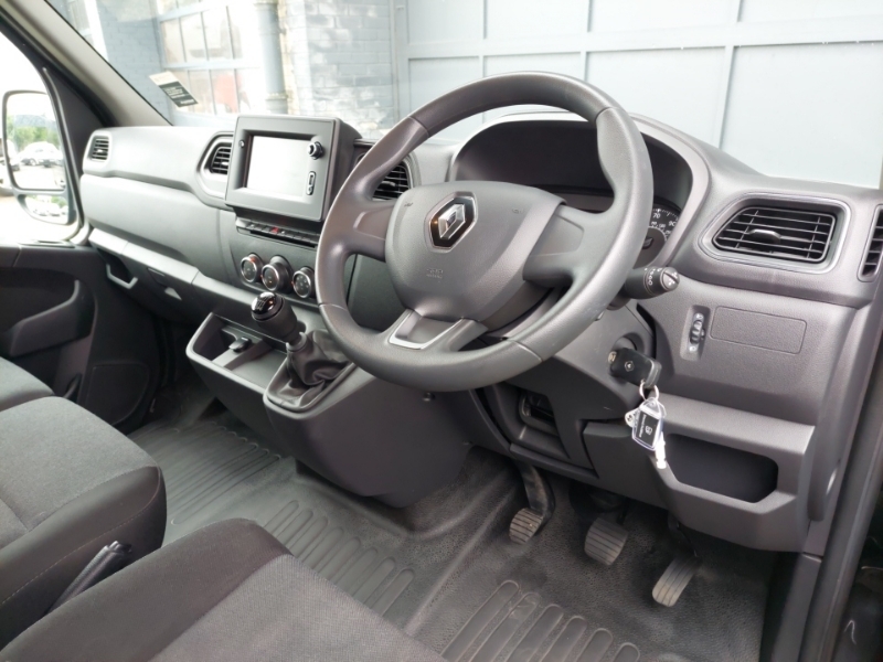 Renault Master Lm35dci 135 Business Medium Roof Van Black #3