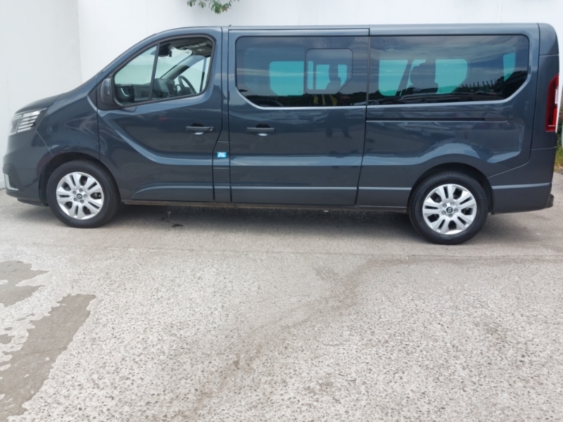 Renault Trafic Ll30 Blue Dci 170 Extra Safety 9 Seater Edc Grey #4