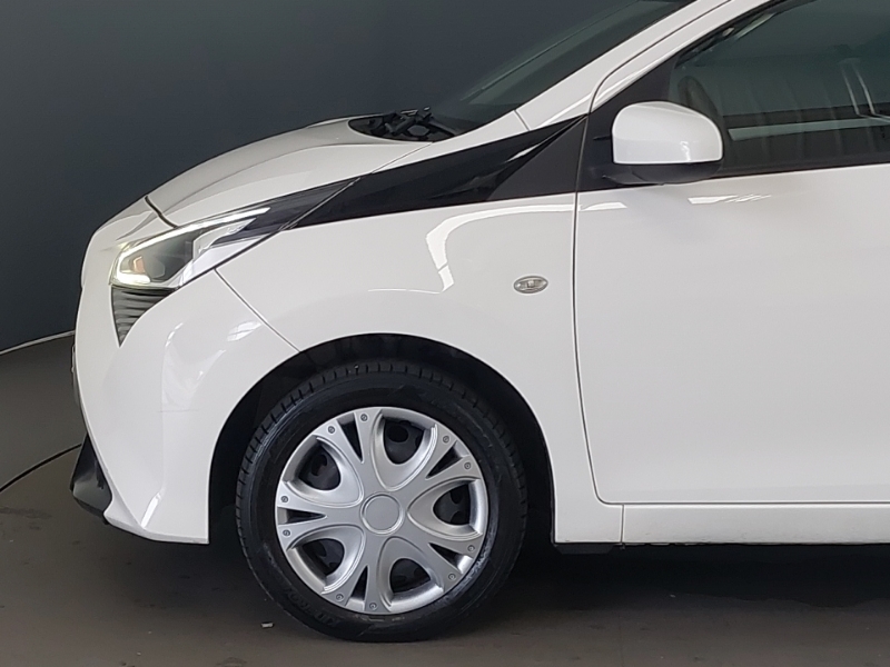 Toyota Aygo Hatchback #19