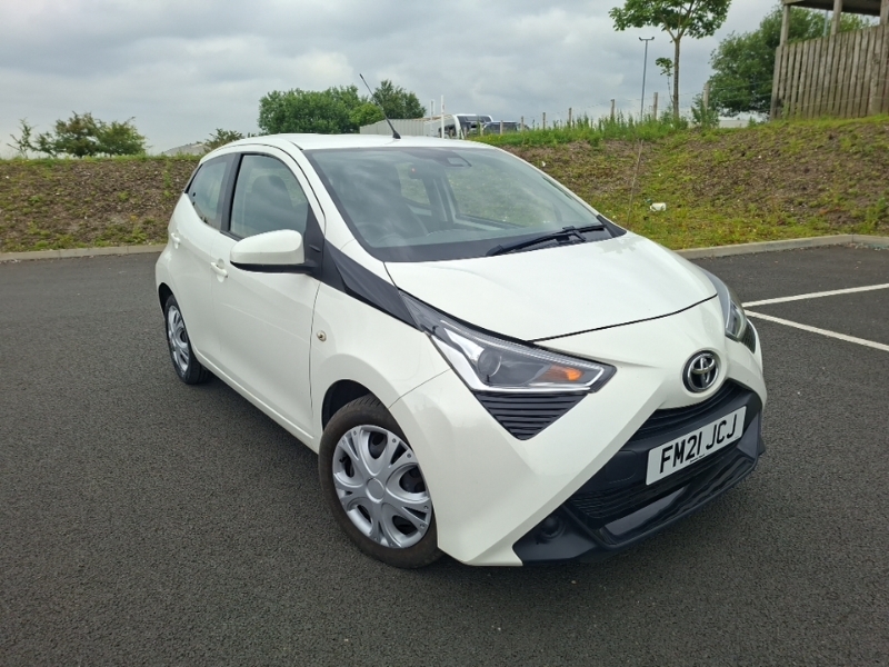 Toyota Aygo 1.0 Vvt-i X-play Tss White
