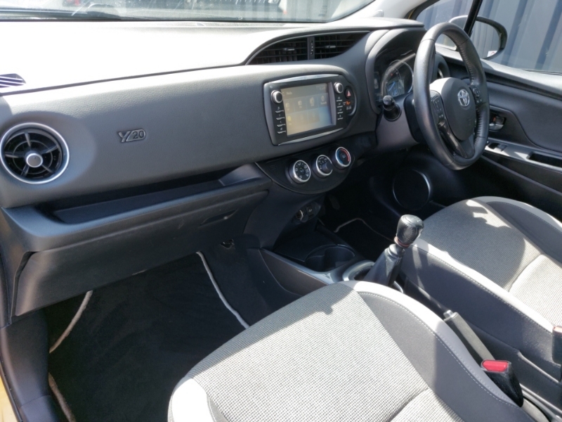 Toyota Yaris 1.5 Vvt-i Y20 Bi-tone Gold #5