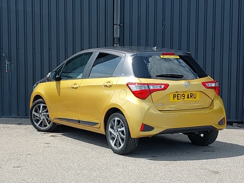 Toyota Yaris 1.5 Vvt-i Y20 Bi-tone Gold #2