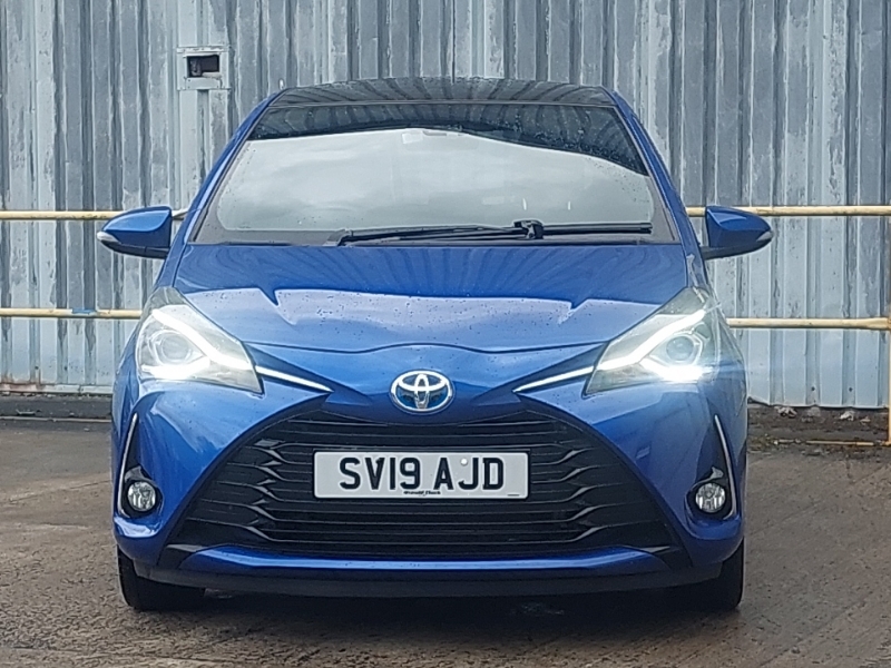 Toyota Yaris Hatchback Red #14