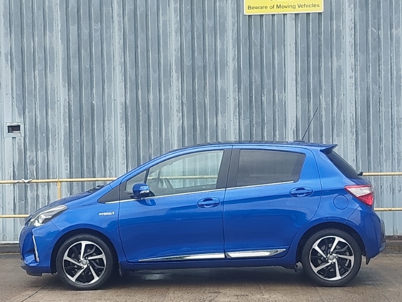 Toyota Yaris 1.5 Hybrid Excel Cvt Blue #4