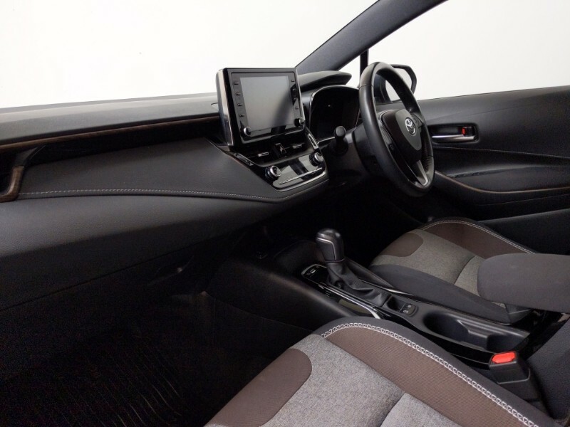 Toyota Corolla 1.8 Vvt-i Hybrid Trek Cvt Black #5