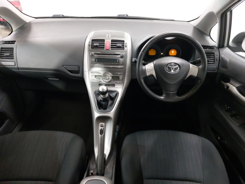 Toyota Auris Hatchback 1.33 Blue #3