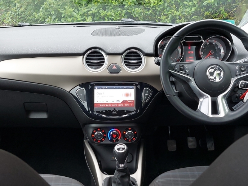 Vauxhall Adam 1.2I Glam White #3