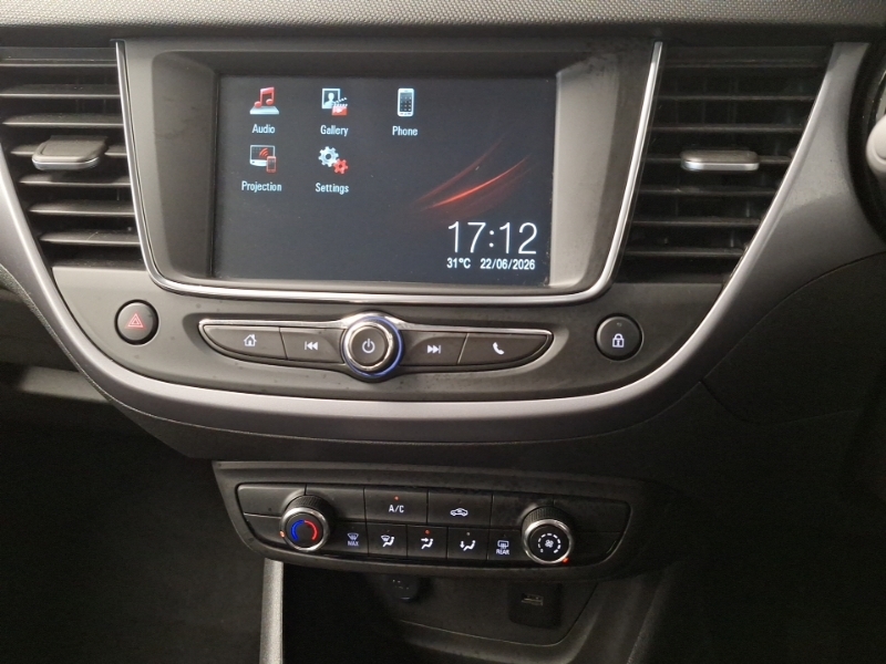 Vauxhall Crossland Elite White #15
