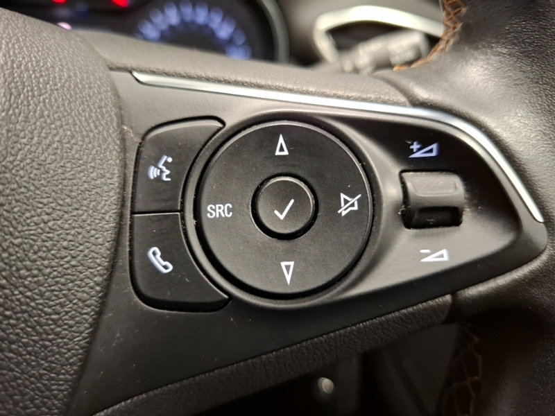 Vauxhall Crossland X Hatchback Grey #13