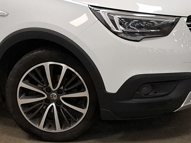 Vauxhall Crossland X Hatchback Grey #9