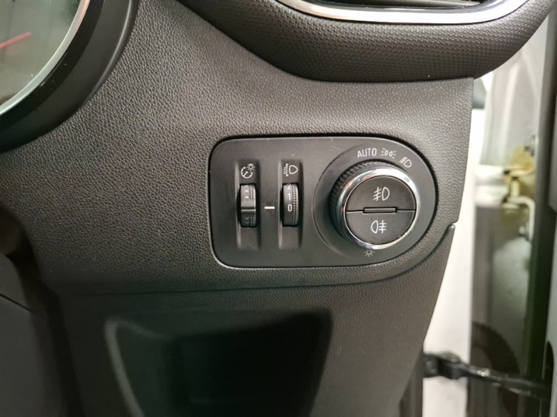 Vauxhall Crossland X Hatchback Grey #10