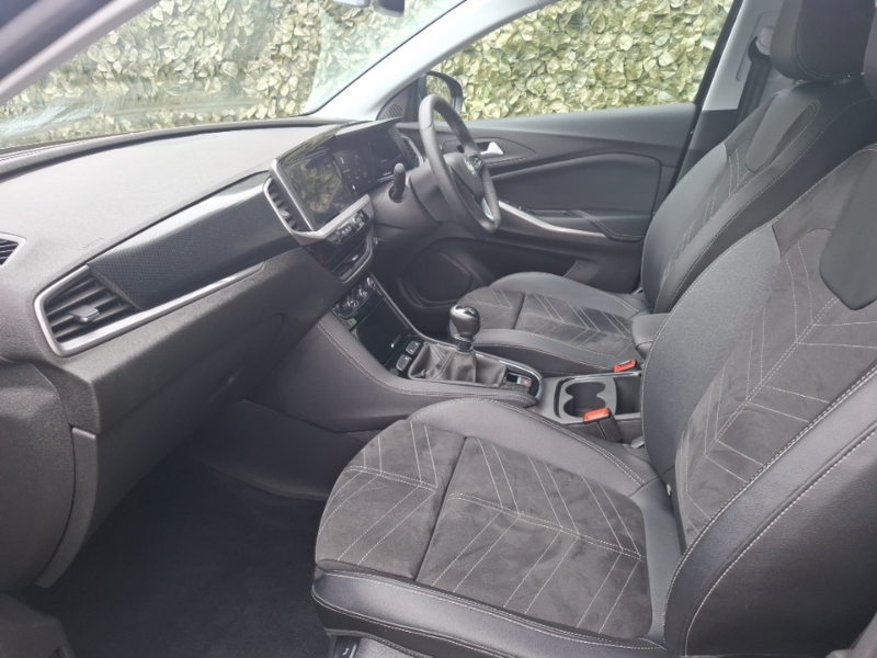 Vauxhall Grandland 1.2 Turbo Ultimate Black #5