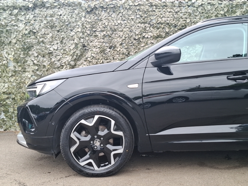 Vauxhall Grandland Ultimate Black #19