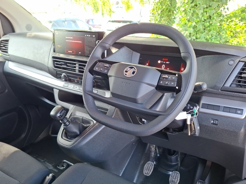 Vauxhall Vivaro 1.5 Turbo D 120 Pro H1 Van White #3