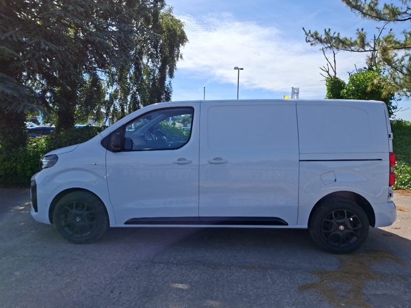Vauxhall Vivaro 1.5 Turbo D 120 Pro H1 Van White #4