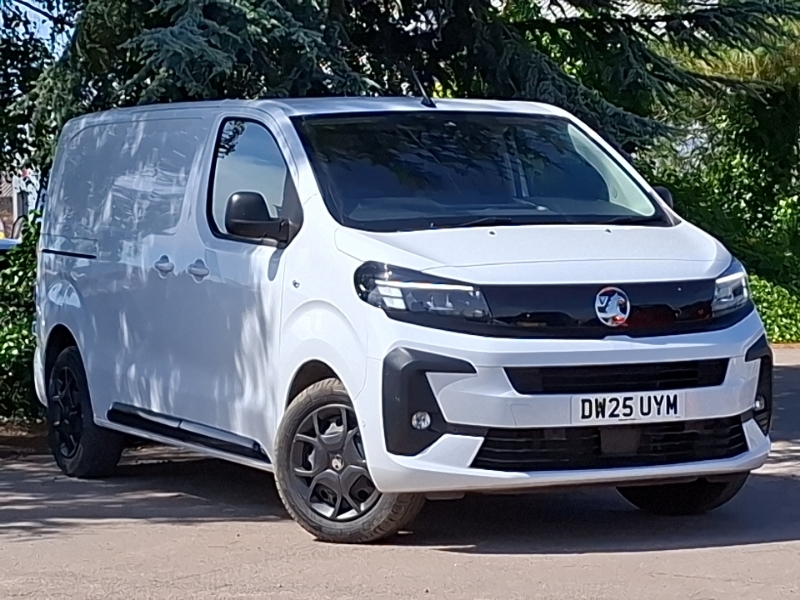 Vauxhall Vivaro 1.5 Turbo D 120 Pro H1 Van White