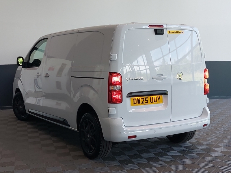 Vauxhall Vivaro 1.5 Turbo D 120 Pro H1 Van White #2