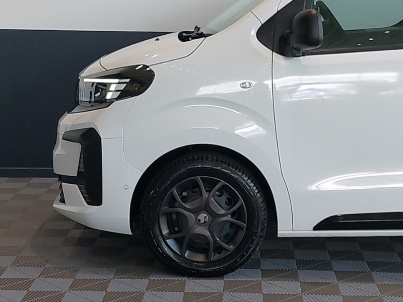 Vauxhall Vivaro 2.0 Turbo D 145 Pro H1 Van Silver #19