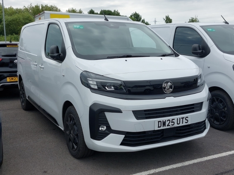 Vauxhall Vivaro 1.5 Turbo D 120 Pro H1 Van White