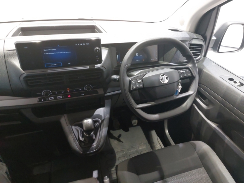 Vauxhall Vivaro 3100 2.0D 145Ps Pro H1 Van White #8