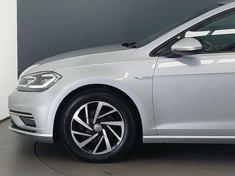 Volkswagen Golf R Black #19